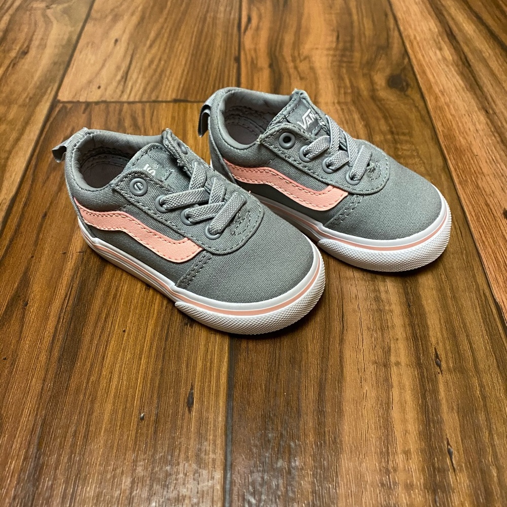 Toddler Girl Vans Size 4